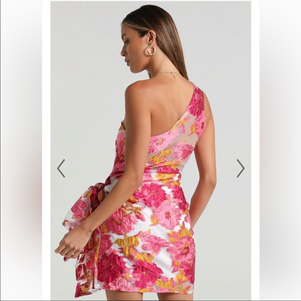 Beautiful Showpo Floral Dress